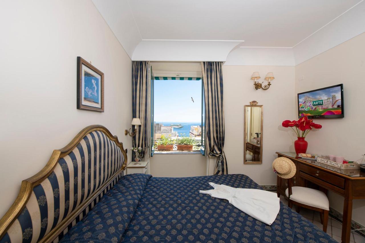 Amalfi Old Square Room & Apartments Exteriér fotografie