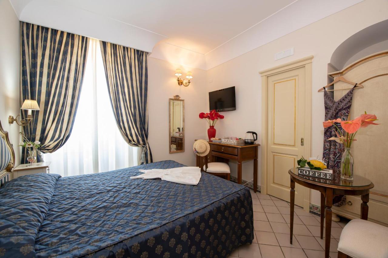 Amalfi Old Square Room & Apartments Exteriér fotografie