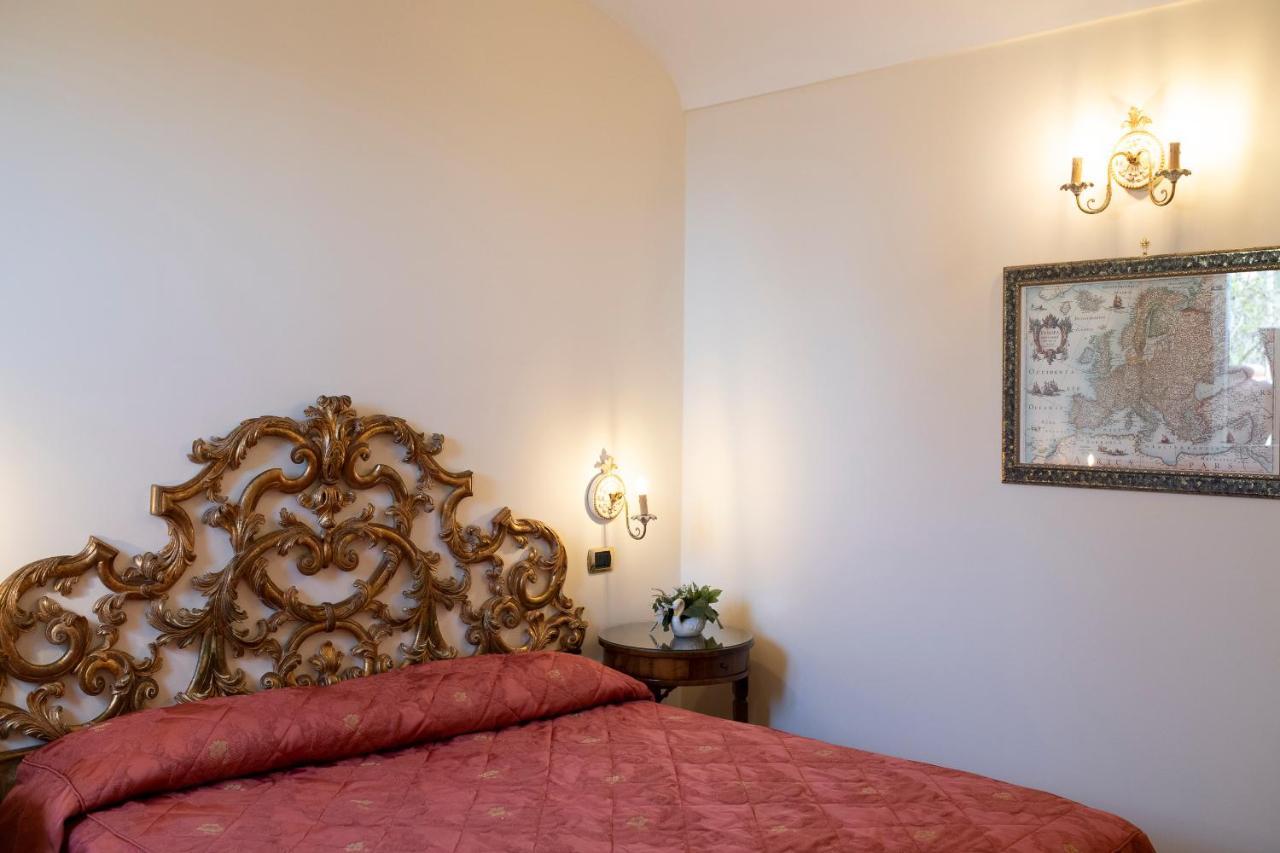 Amalfi Old Square Room & Apartments Exteriér fotografie