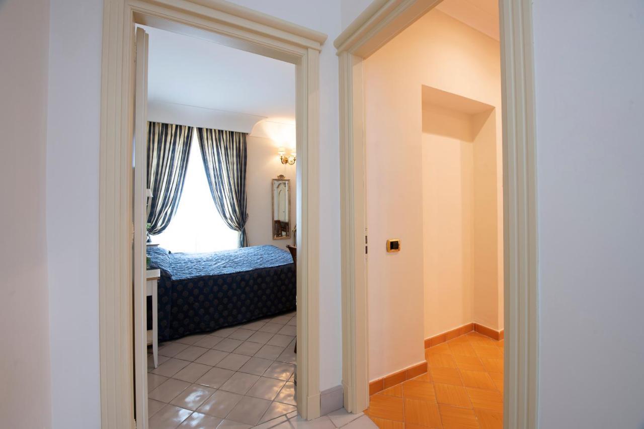 Amalfi Old Square Room & Apartments Exteriér fotografie